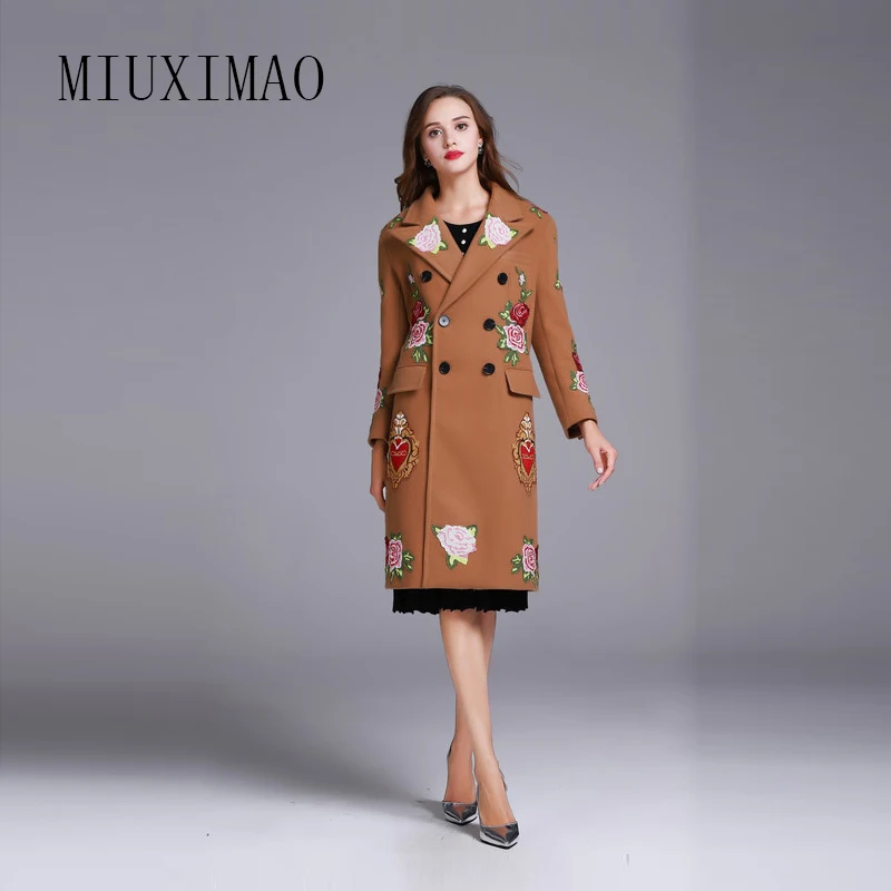 

2018 Winter New Arrival Fashion Turn-down Collar Triple Breasted Full Sleeve Button Embroidery Print Warm Long Coat Women