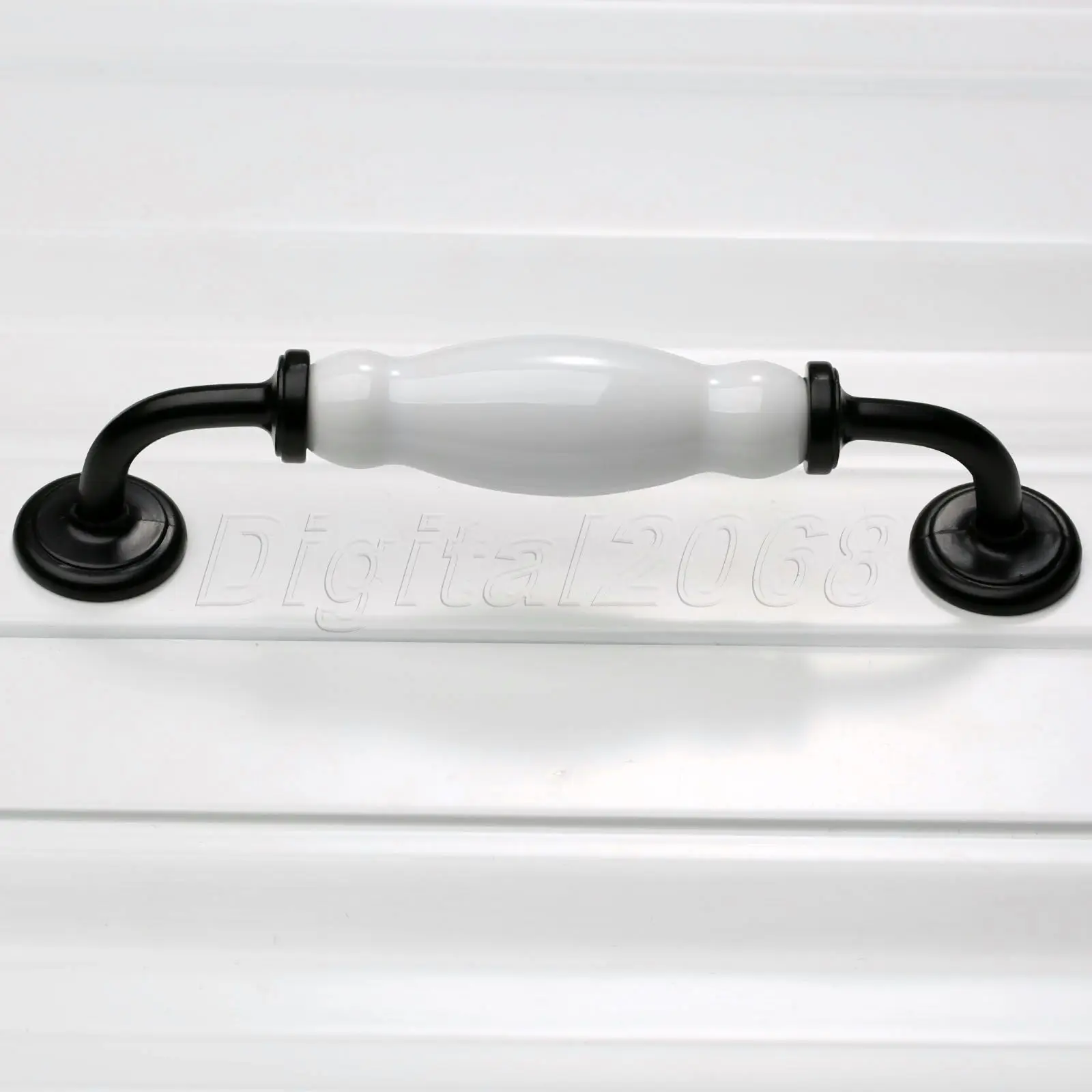 

New Hot Sale Modern Ceramic Door Pull Handle Black White Cabinet Knob Kitchen Cupboard European Drawer Kitchen Handle Pull