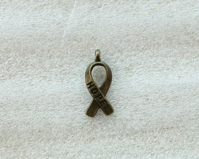 

280PCS Antiqued Bronze Cancer Awareness HOPE Ribbon Charms A5104B