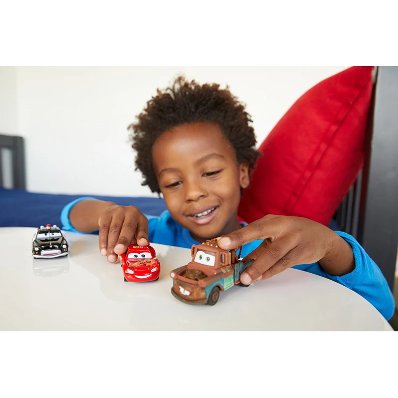 Pixar CARS 2 игрушки DieCasti автомобиль мета Сплав Классический до 7 лет черный шторм KuJie