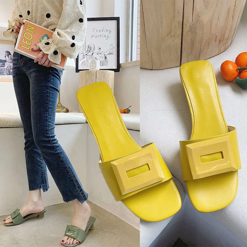 Classics Women Casual Slippers 2019 Summer New Women Round Heel Comfortable Patent Slippers Casual Flip Flops