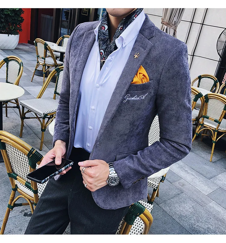 2019 Мужской Блейзер костюм куртка Золото Вышивка Terno Masculino корейский для мужчин Блейзер вельветовый Блейзер Slim Fit зеленый хаки серый