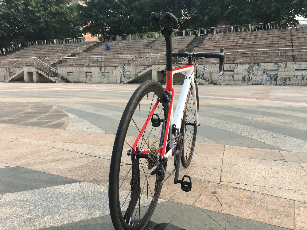 Excellent TAIWAN brand FASTERWAY burnt orange with sliver carbon Road Complete Bike 22 Speed R8000 Groupset Bicycle D brake 49/52/54/56/58 26