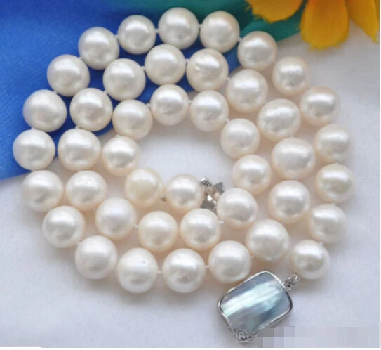 

A A++ 17" 12mm ROUND WHITE FRESHWATER PEARL NECKLACE MABE