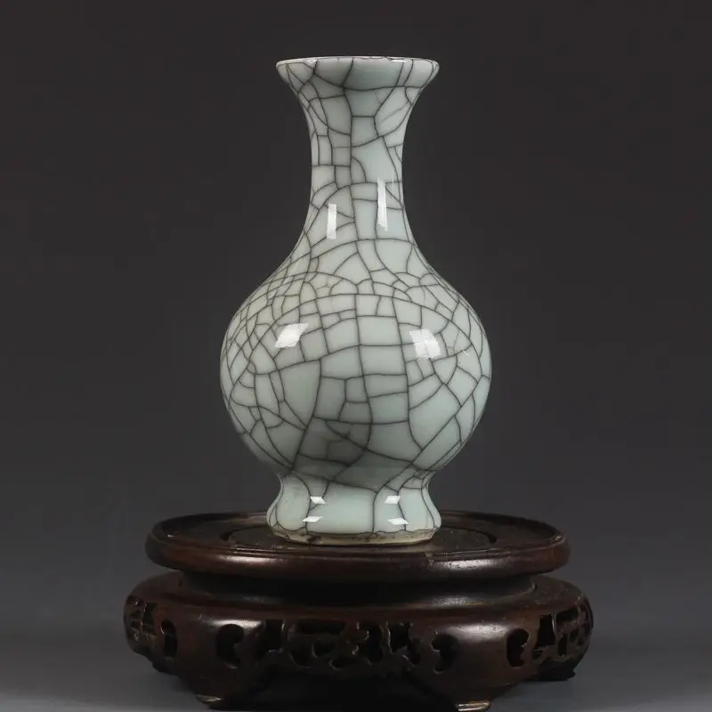 China antique Porcelain Handmade Song GUAN kiln Crackle Beauty bottle Vase 