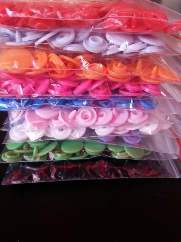 10 цветов Смешанные матовые KAM брендовые 100 Наборы 16 10 мм T3 матовые пластиковые кнопки для одежды