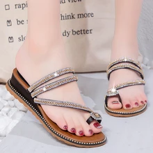 YeddaMavis Women Flip Flops Women Slippers Women Shoes 2019 Summer New Korean Rhinestone Casual Beach Sandals Zapatos De Mujer rhinestone slippers women colorful crystal studded flat beach shoes women outdoor cozy mules summer sandals zapatos mujer
