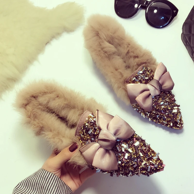 

EXCARGO Rabbit Fur Pointed Shoes Flat Woman Rhinestone Bow 2019 Spring Autumn Velvet Warm Female Casual Shoes Slip On Loafers