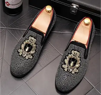 

New Men's Top Brand Designer shoes Male tudded Spike Loafer Casual Dress Flat Shoes lazy person Slip-On Casual shoe Loafers