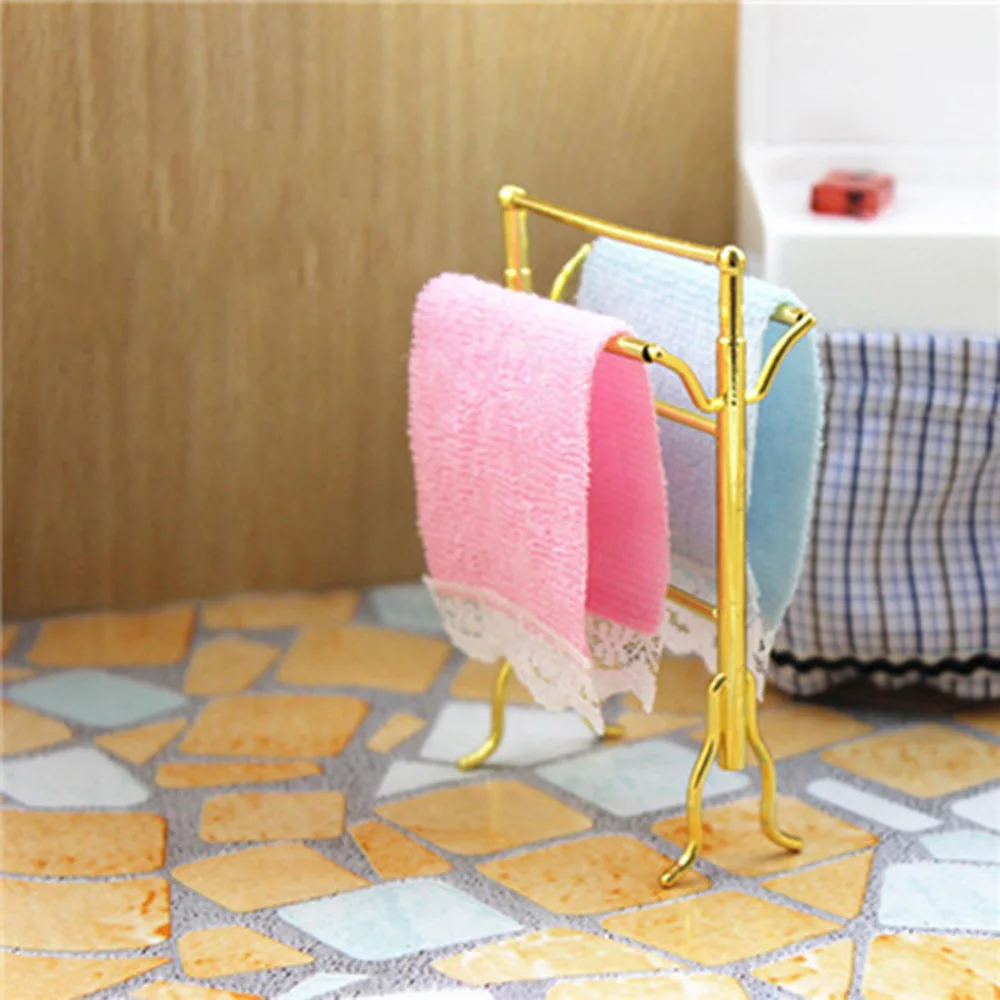 

1/12 Dollhouse Miniature Accessories Mini Towel with Rack Simulation Bathroom Bath Frame Model Toys for Doll House Decoration