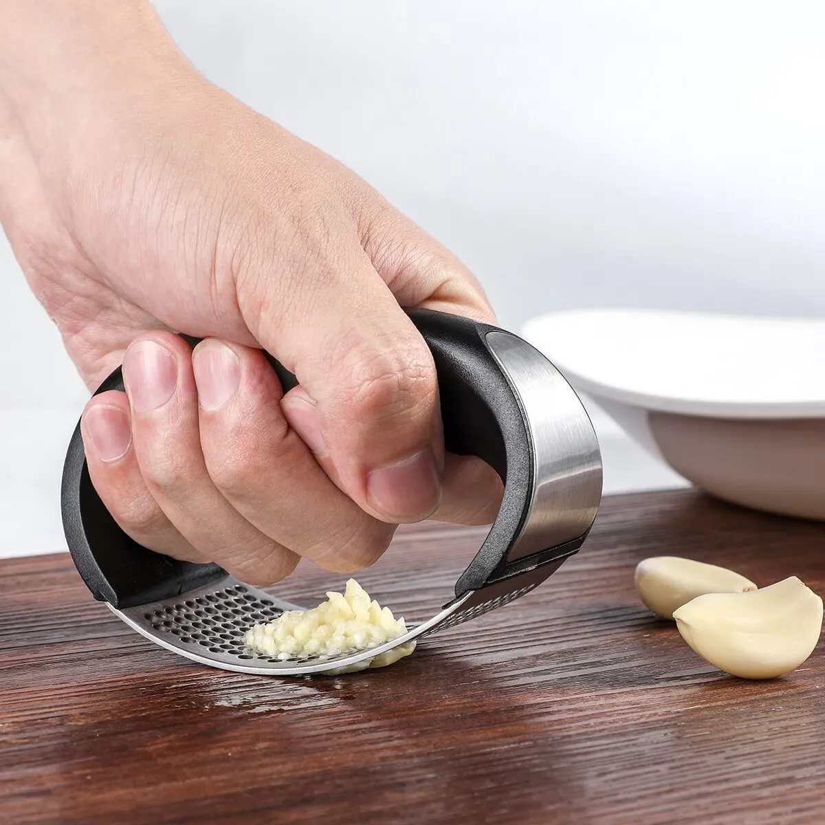 

3pcs Stainless Steel Garlic Rocker Squeezer Manual Garlic Peeler Ginger Cursher With Handle Kitchen Tools Garlic Press