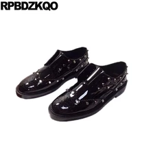 Женская дизайнерская обувь из лакированной кожи с круглым носком и заклепками; китайские оксфорды ручной работы на плоской подошве; броги с заклепками; роскошные черные туфли на шнуровке