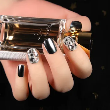 

24pcs Shiny Cool Finished Fake Nails Fashion Metal Color Glitter Diamante Short Full Cover Wearable Detachable False Nail Tip
