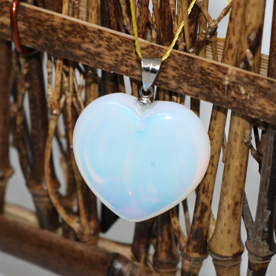 

Hot sale vintage stone white opal moonstone heart shape pendant women top quality fashion jewelry making 2pcs B1838