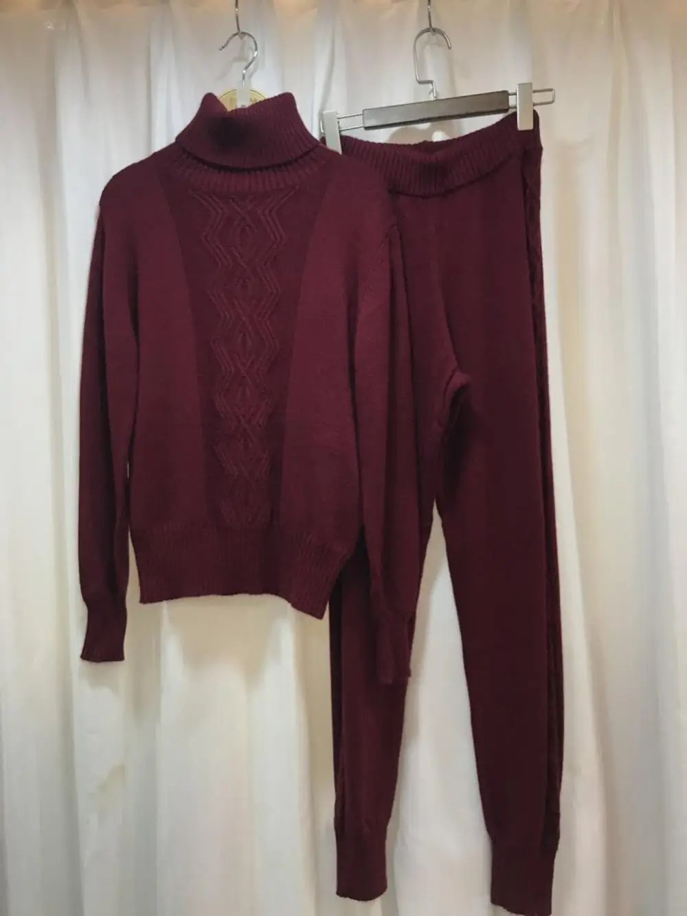 Зимний шерстяной и кашемировый вязаный теплый костюм с узором свитер с высоким воротником+ кашемировые брюки из норки комплект из двух предметов для отдыха wj1273 - Цвет: wine red
