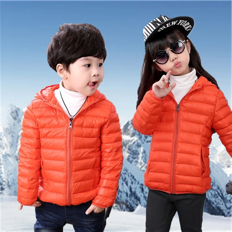 Повседневная зимняя куртка белая куртка-пуховик для мальчиков и девочек Сверхлегкий пуховик для девочек пальто с капюшоном для мальчиков детская зимняя парка на открытом воздухе