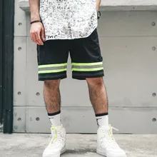 Летняя уличная молния летают свободно соединенный флуоресцентный зеленый светоотражающий полосатый хип хоп черные мужские шорты