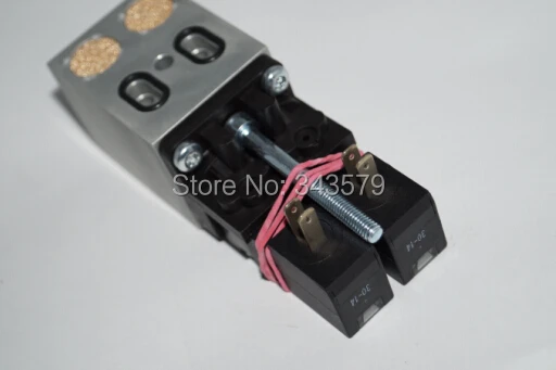 Roland ink valve,2625455,093K801640,Roland 700 machine parts (6)