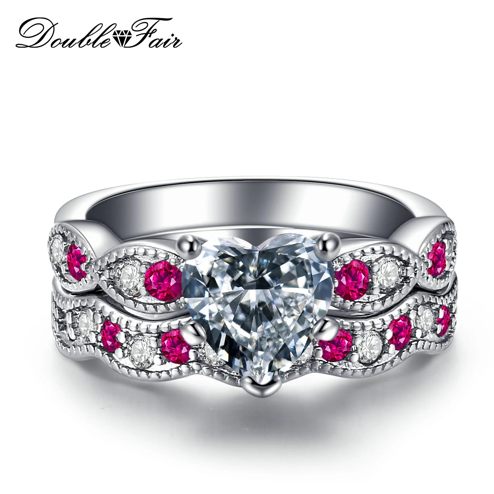 Double Fair Sweet and Romantic Engagement Ring Set For Women Inlaid Heart-shaped Zircon Crystal Jewelry Making DFYG017