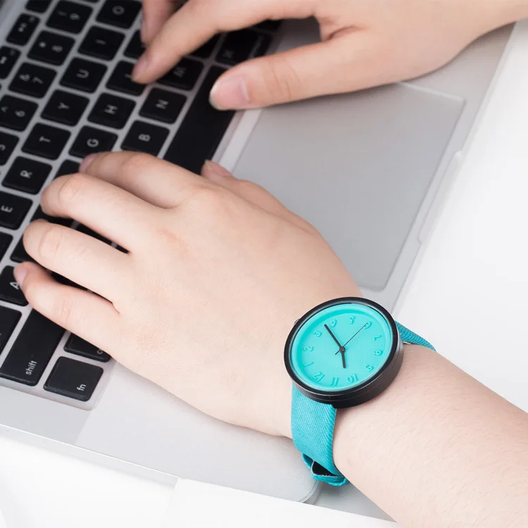 2953588584_1069875280