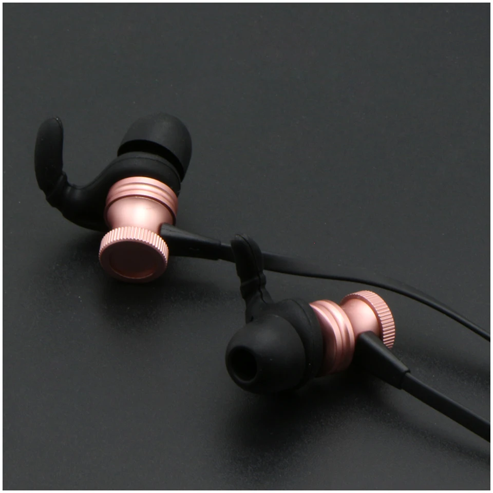 

Magnetic Bluetooth Sport Music Earphone Headset Wireless Headphones Earphones Noise Canceling Useful PS4 Smart Phone