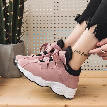 

Sport Running Shoes Woman Outdoor Breathable Comfortable Couple Shoes Lightweight Athletic Mesh Sneakers Women High Qualit N3-09