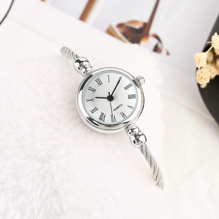 Women's Watch Unique Little Cute Smooth Dial Quartz Watch Fashion Silver Slim Bangle Bracelet Clock Gifts for Teen Girls Ulzzang 2018 (22)