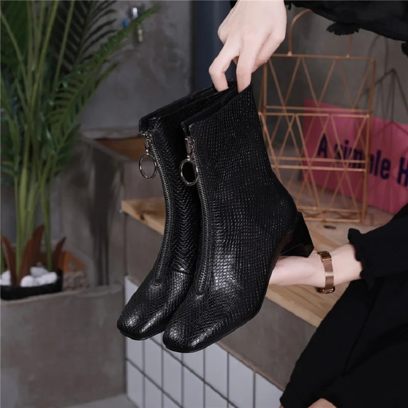 

New Autumn Winter Leather Black Martin Boot Square Head Zip Lace-up Shiny Serpentine Pattern Motorcycle Ankle Fashion Boot