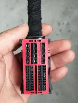 

Car connector FOR S60L S90 XC60 S60 V40 V60 C30 S80 XC90 BCM module computer plug USED