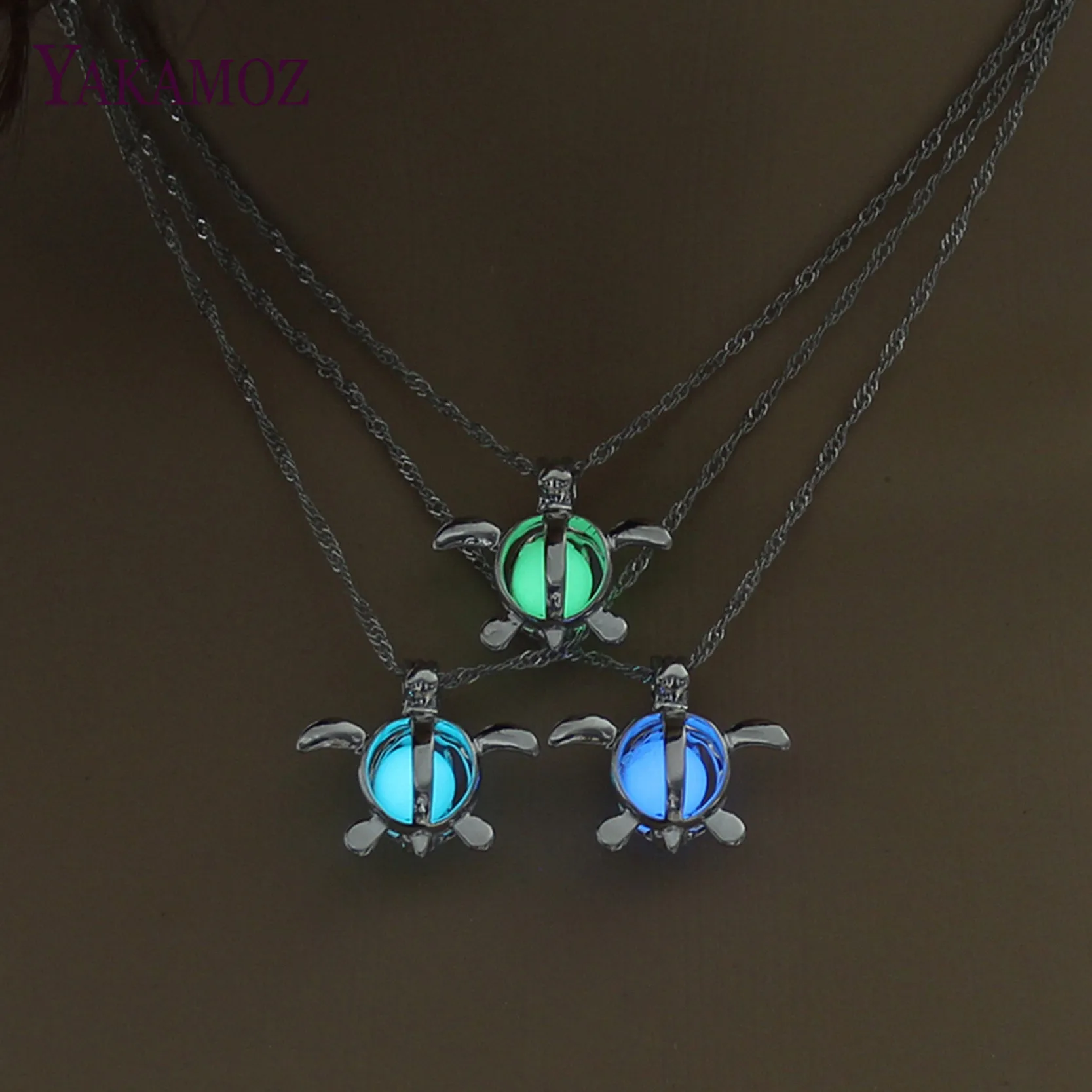 

Vintage Silver Color Hollow Turtle Pendant Necklace For Girlfriend Gift Jewelry Glowing In The Dark Luminous Choker 3 Colors