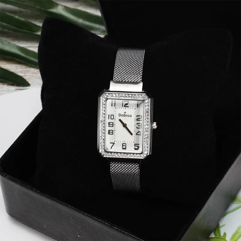 Hot Selling Women Watches Square Dial Ladies Quartz Wristwatch Movement Rhinestone Magnetic Buckle Strap Clock Zegarki Damski50