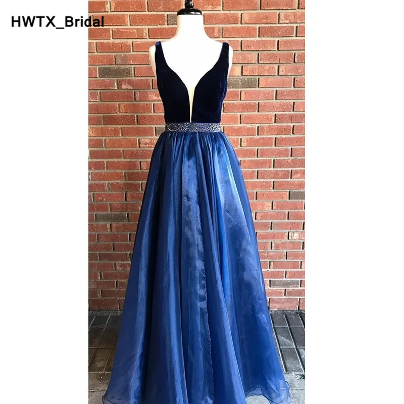 Shining Beading Long Bridesmaid Dresses 2018 Sexy Backless Royal