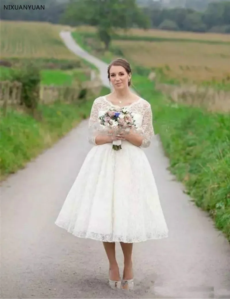 

2019 Plus Size Lace Short Wedding Dresses Tea Length Long Sleeves Beach Wedding Gown Beach Wedding Bridal Gowns Covered Buttons