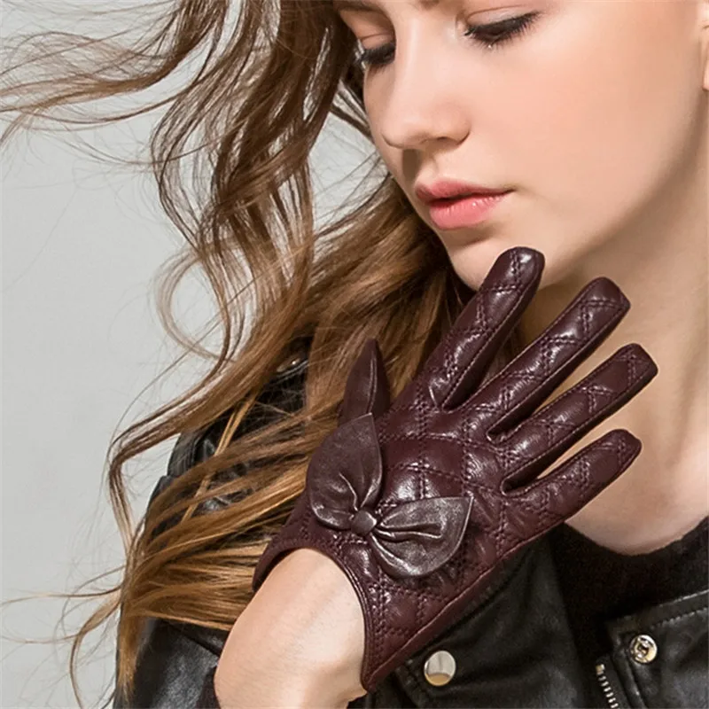Short Style Lambskin Gloves Woman's Genuine Leather Gloves Winter Plus Velvet Thicken Keep Warm Butterfly Knot WL03