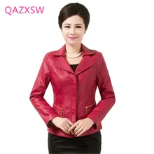 QAZXSW новая мода женщин среднего возраста весна осень короткий тонкий лацкан молнии кожаная куртка размера плюс повседневное пальто LJ1679