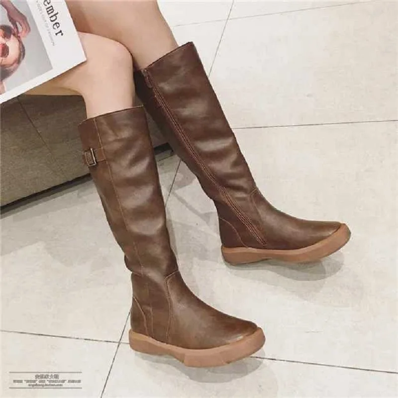 

2018 autumn and winter Europe and the United States large size side zipper round head wild casual ladies boots brwon 1108