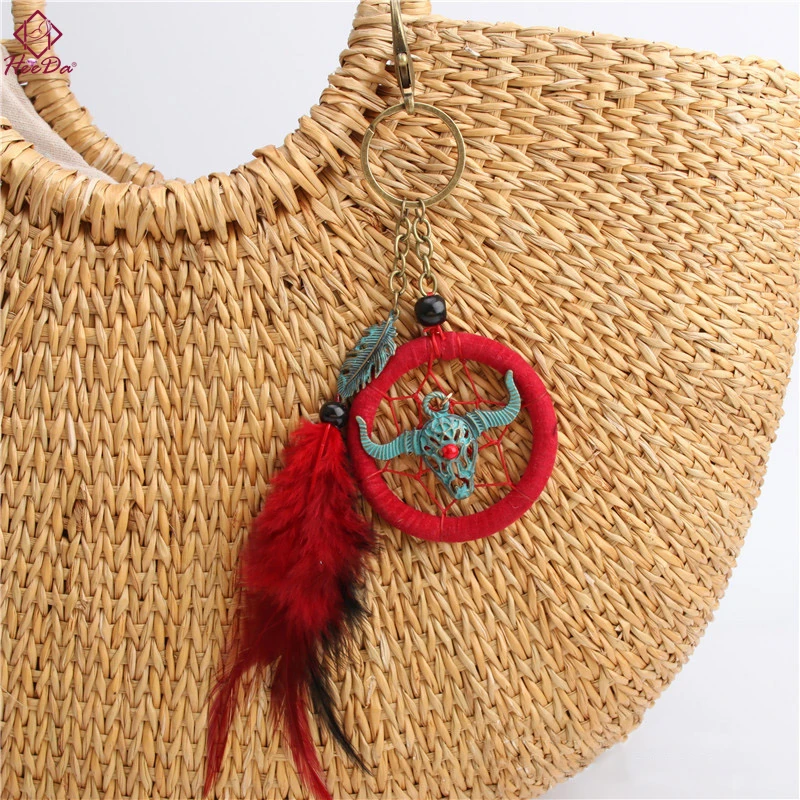 

Heeda Bohemian Bull Head Dreamcatcher Feather Keychain for Handbags Boho Ethnic Hand Made Graceful Joker Bag Jewelry Accessories