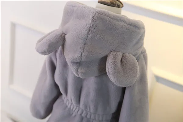 3558685204_1869604118