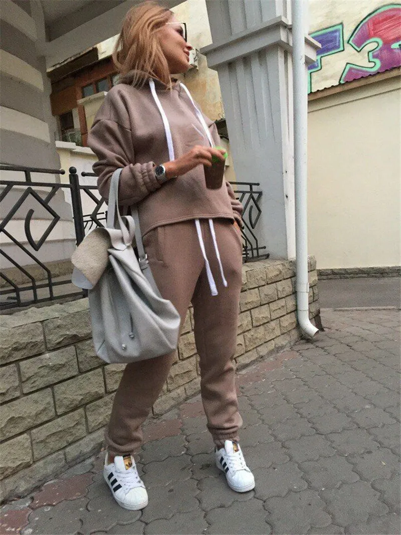 Комплект из двух предметов спортивный костюм для женщин элегантные толстовки с