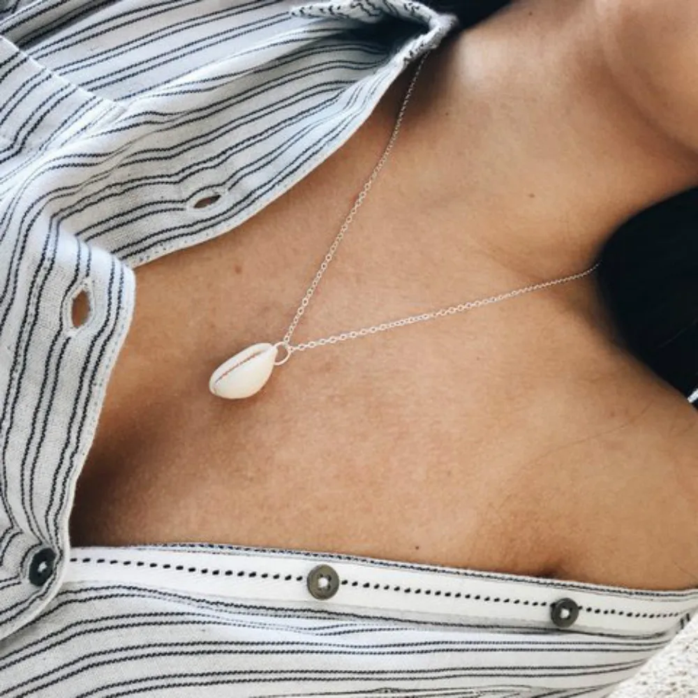

Vintage Fashion Alloy Conch Shell Necklace For Women Gold Chain Pendant Simple Seashell Ocean Beach Boho Bohemian Jewelry