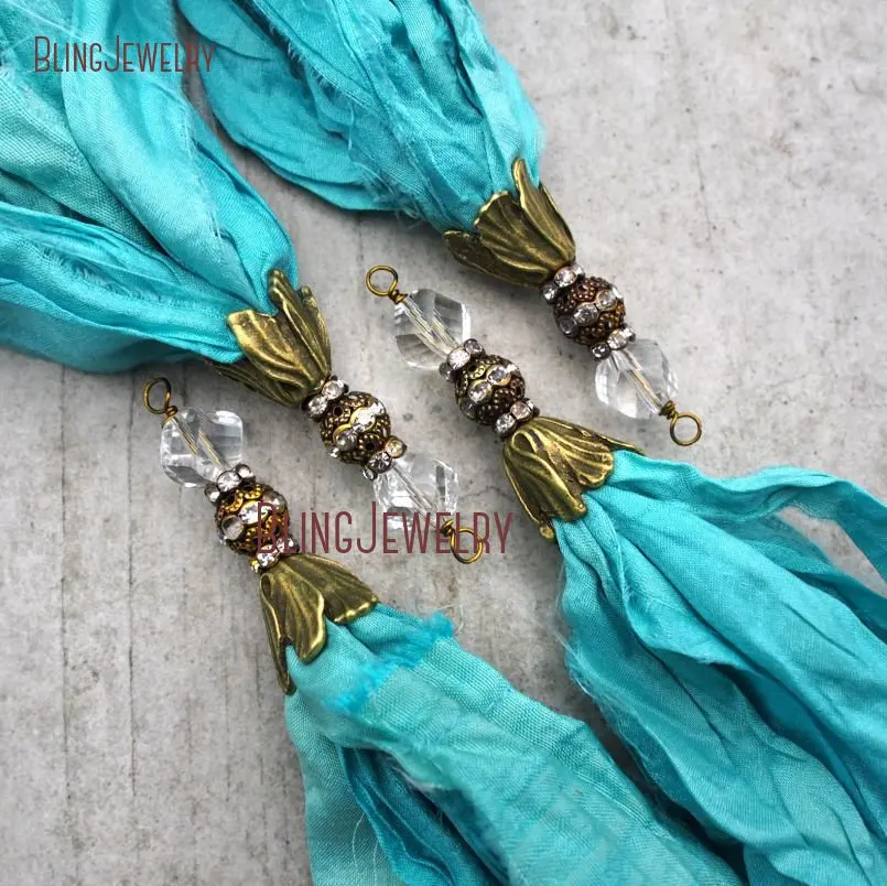 20171213-PM9119- Antique Bronze Turquoise Sari Silk Tassel Pendant_5