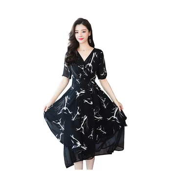 

2019 summer new short-sleeved printing chiffon dress large size fashion temperament Women V-Neck Loose long dress