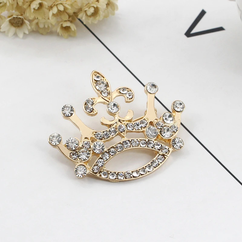 Fashion-Full-Crystal-Crown-Brooch-Luxury-Rhinestone-Queen-Princess-Crown-Pins-Brooches-For-Women-Xmas-Gift (5)