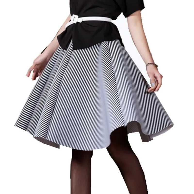 

Restore ancient ways in the autumn of 2016 long space cotton in the black and white vertical stripes skirts