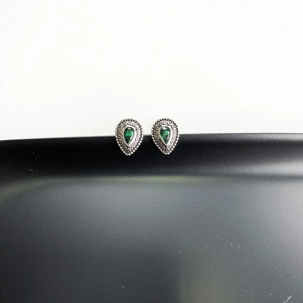 HTB1R0i.KwHqK1RjSZFkq6x.WFXaw