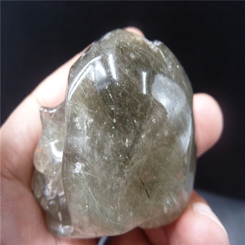 

NATURAL QUARTZ CRYSTAL carved skull T626