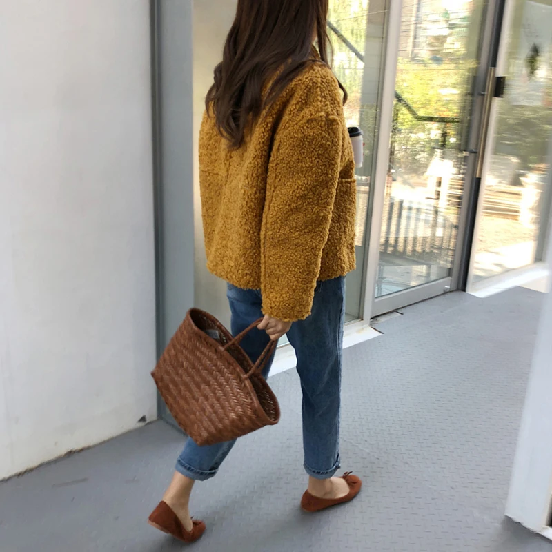 Korean Girls' Simple College Wind Short Roll Sheep Plush Long Sleeved Cardigan Coat