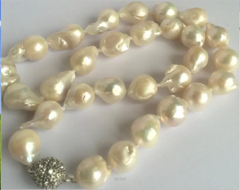 

Free shipping >>>>>BEAUTIFUL NEW 10-16mm SOUTH SEA WHITE BAROQUE PEARL NECKLACE 18" Crystal