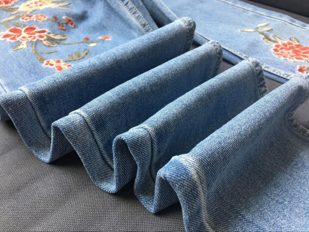 3710396615_1740210458