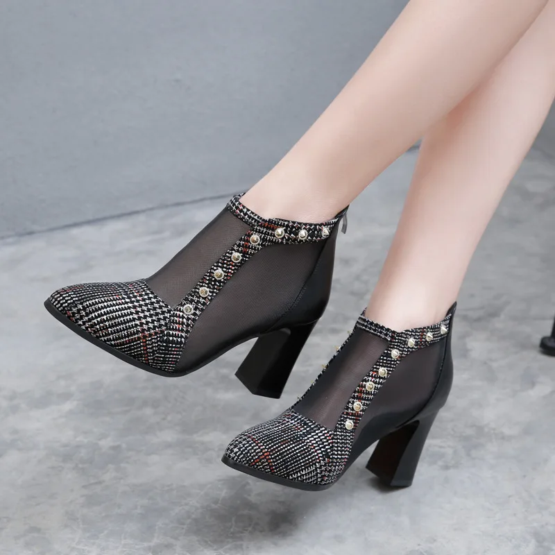 

Spring 2019 new womens thick-heeled mesh high-heeled shoes breathable Baotou hollow Zipper mesh women boots Yasilaiya